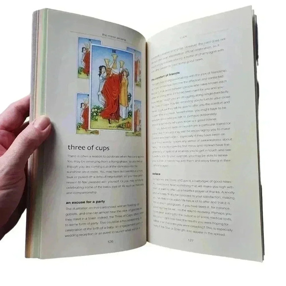 Lot of 3 Vintage Tarot Books & Crystal Guide 1989, 2002, 2010 Bundle - Picture 11 of 15